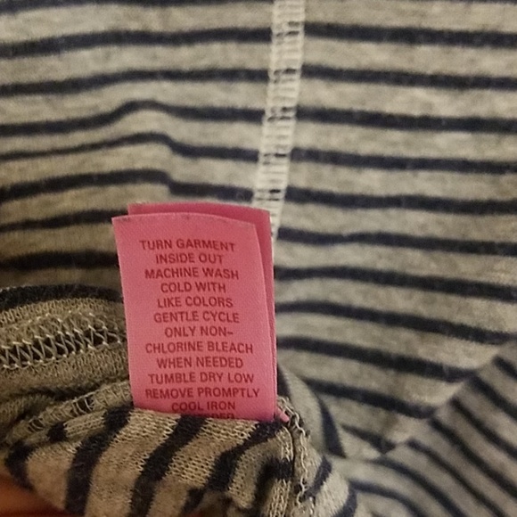 FLASHππPINK ππVictoria's Secret ππM Teeππ - Picture 7 of 8